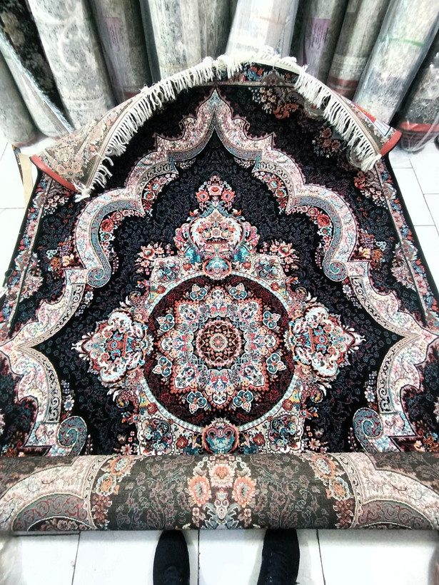 فرش طرح شهیاد 6 متری 700 شانه 2550 تراکم سنگین