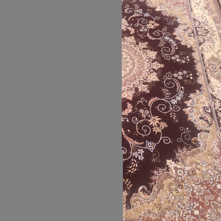 فرش حراجی ۹متری زرشکی۷۰۰شانه تراکم۲۵۵۰