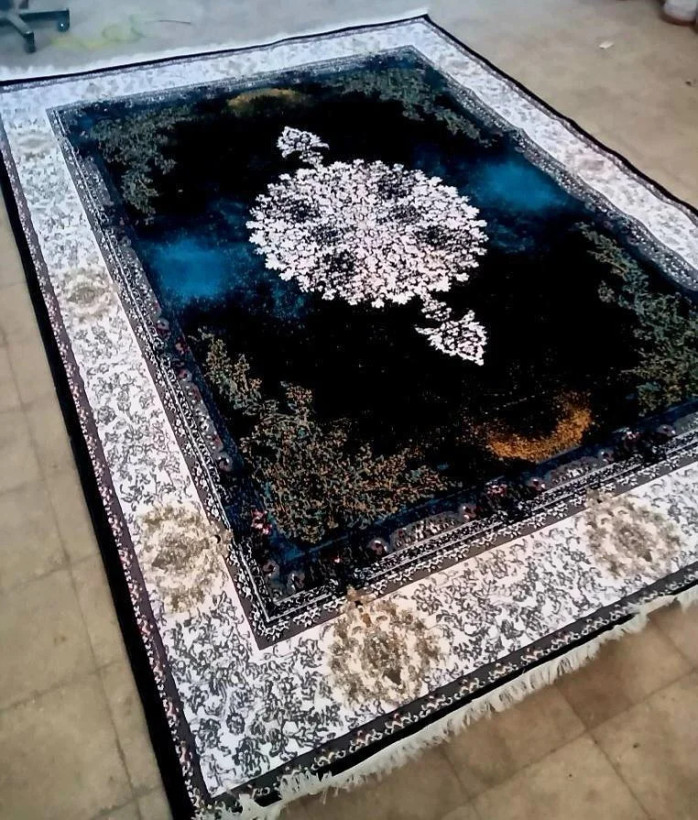 فرش تخفیفی طرح آراز سرمه ای حراجی فرش 12 متری 700 شانه 1500 تراکم ارزان