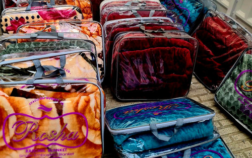 طرحدار و تک رنگ