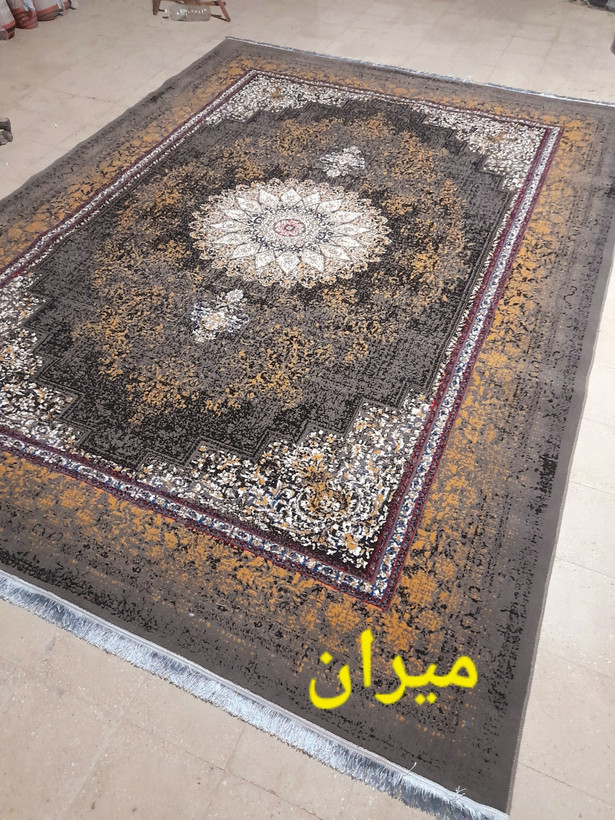 فرش طرح میران 700شانه طوسی تخفیفی 6 متری فرش ارزان