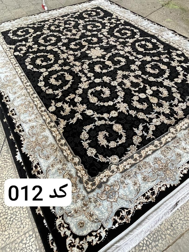 فرش طرح کد 012 700شانه 2550 تراکم سنگین 9 متری ضخیم
