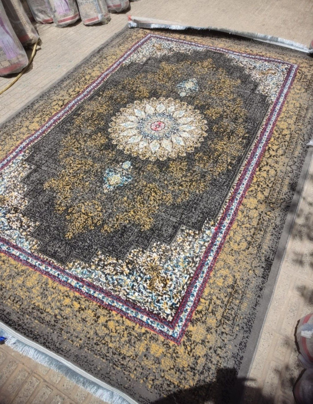 فرش طرح .میران 700شانه طوسی تخفیفی 12 متری ارزان