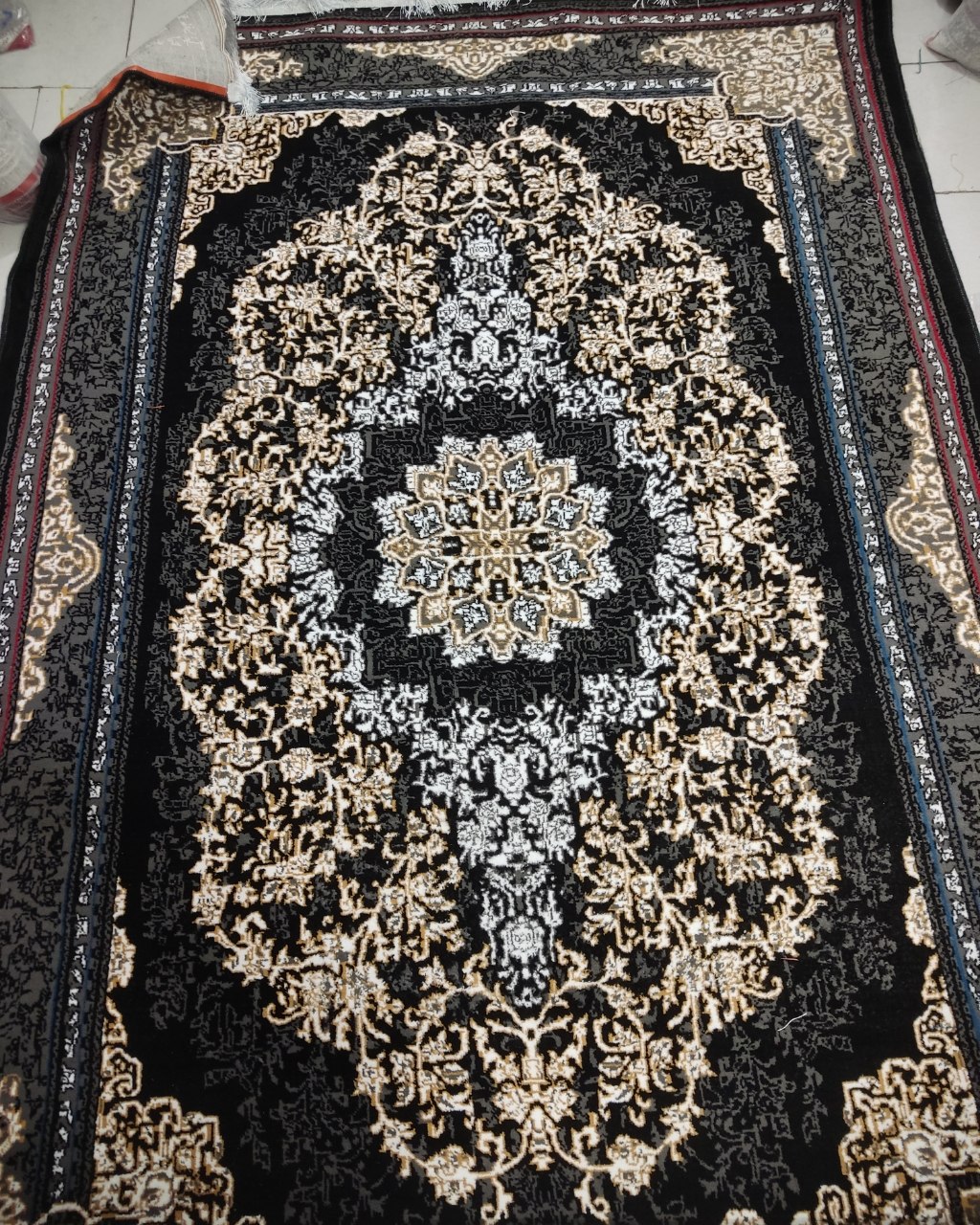 فرش طرح تندیس سرمه ای 700 شانه 12 متری ضخیم