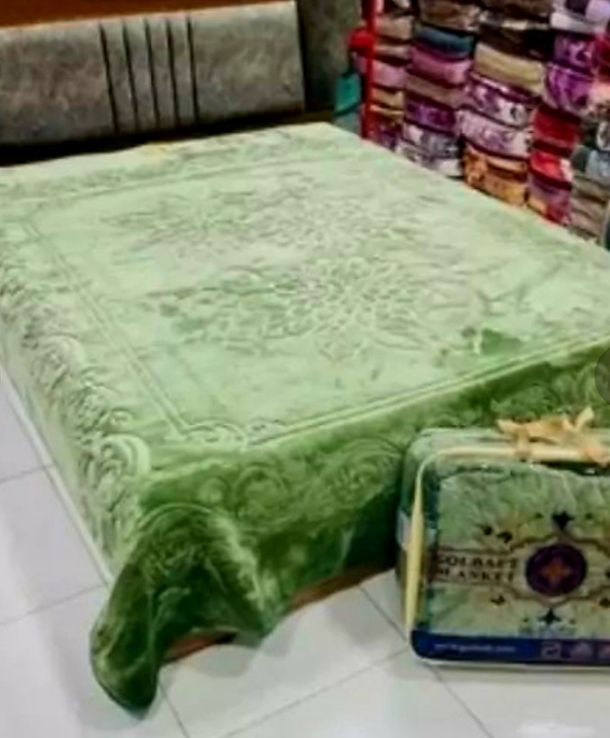 پتو 1 نفره طرح گلبافت روشا و گل برجسته