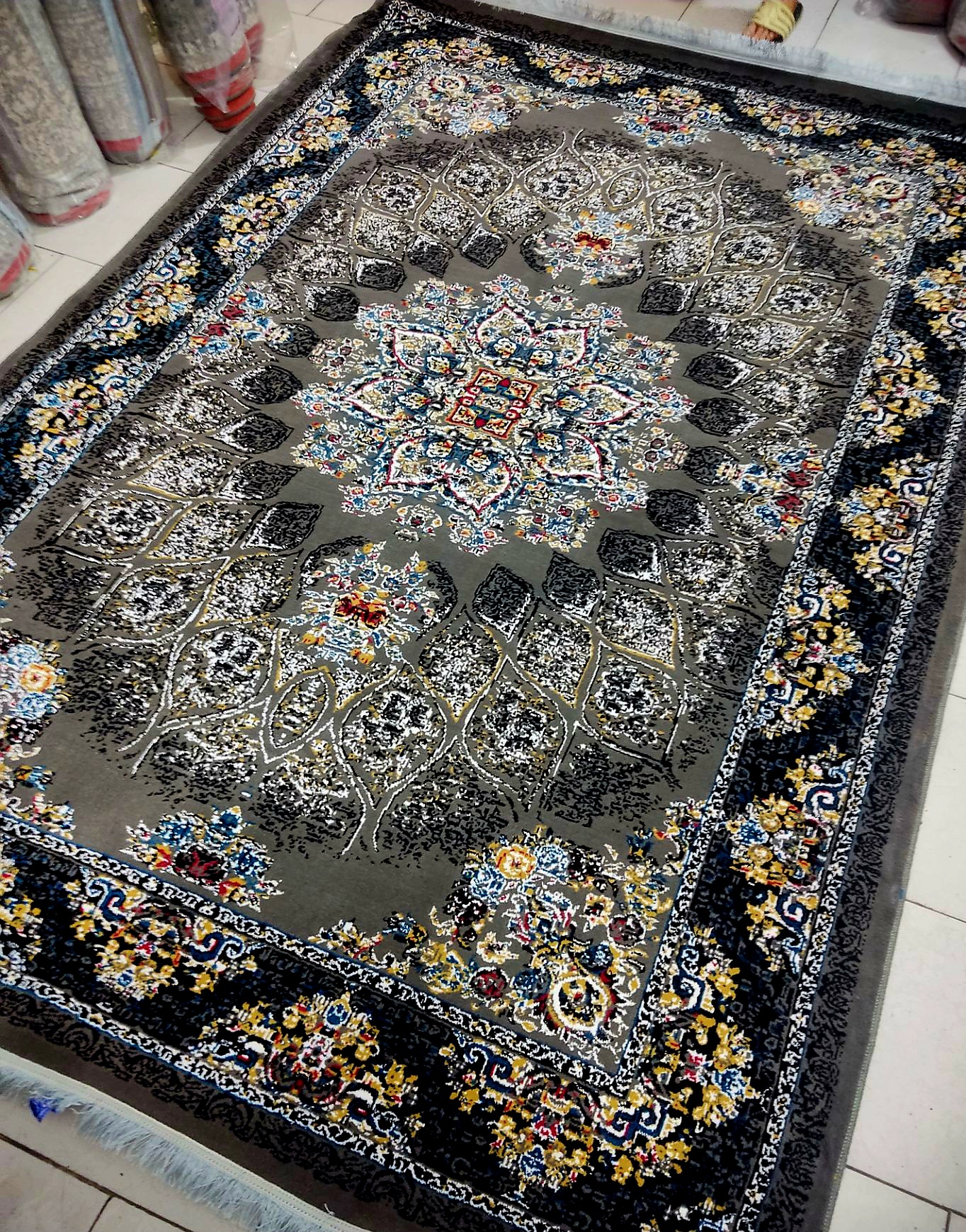 فرش طرح  700شانه 12متری فرش حراجی
